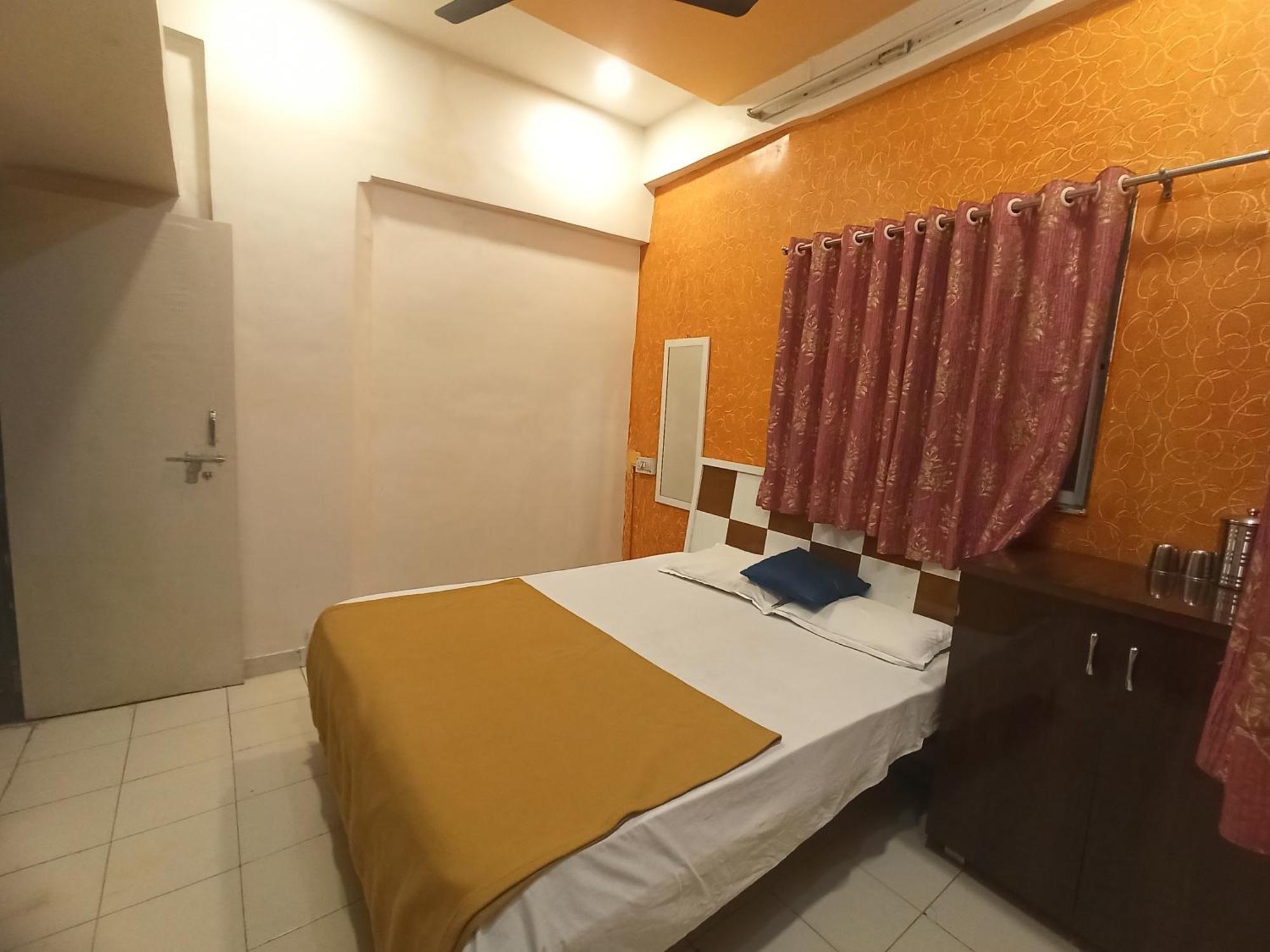 Malwade Motel Pune Esterno foto